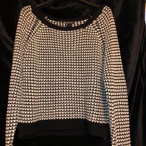 Wet Seal black and white knit sweater